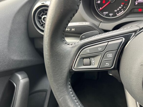 2018 Audi A3 III (8V) Рестайлинг, серебристый, 1670700 рублей - вид 18