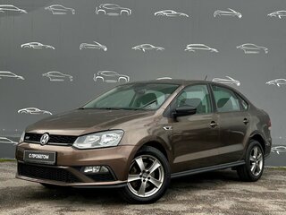 2017 Volkswagen Polo V Рестайлинг, коричневый, 927900 рублей, вид 1