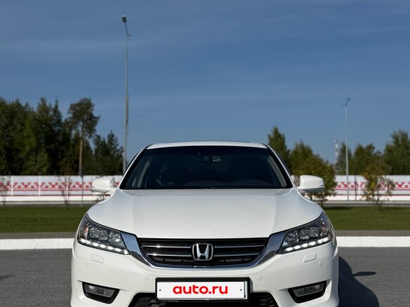 2013 Honda Accord IX, белый, 1570000 рублей - вид 1