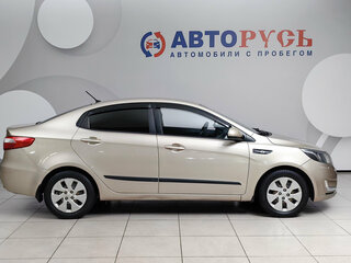 2015 Kia Rio 6-speed III, бежевый, 720000 рублей, вид 5