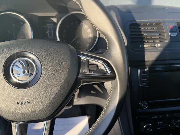 2015 Skoda Yeti I Рестайлинг, белый, 1550000 рублей - вид 15