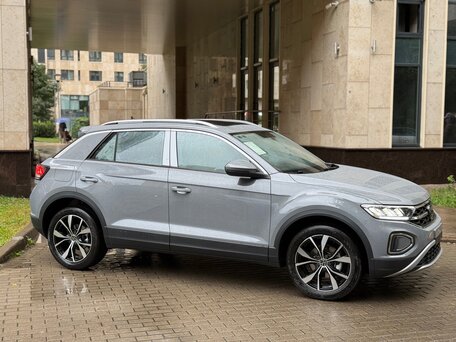 2026 Volkswagen T-Roc I (China Market) Рестайлинг, серебристый, 2190000 рублей, вид 3