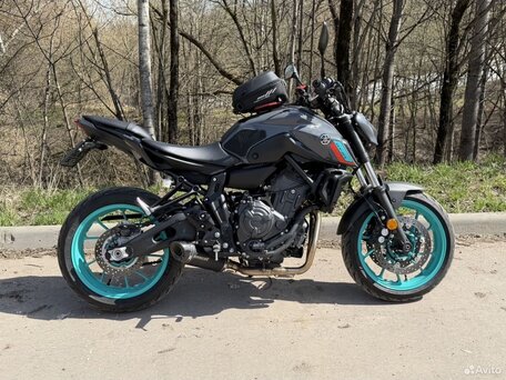 2022 Yamaha MT-07 (FZ-07), серый, 990000 рублей, вид 5