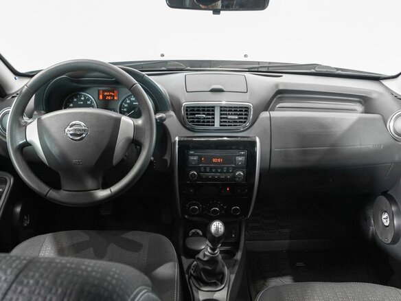 2015 Nissan Terrano III (D10), серый - вид 5
