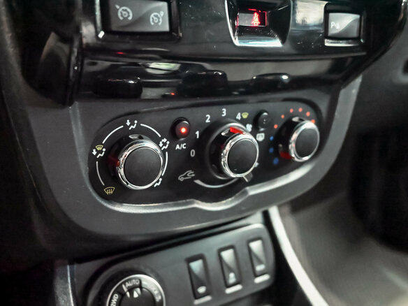 2020 Renault Duster I Рестайлинг, коричневый, 1790000 рублей - вид 15
