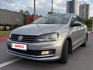 2018 Volkswagen Polo V Рестайлинг, серебристый, 1130000 рублей, вид 4