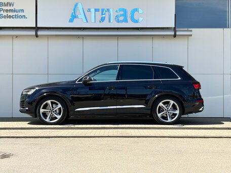 2020 Audi Q7 45 TDI II (4M) Рестайлинг, чёрный, 5990000 рублей, вид 3