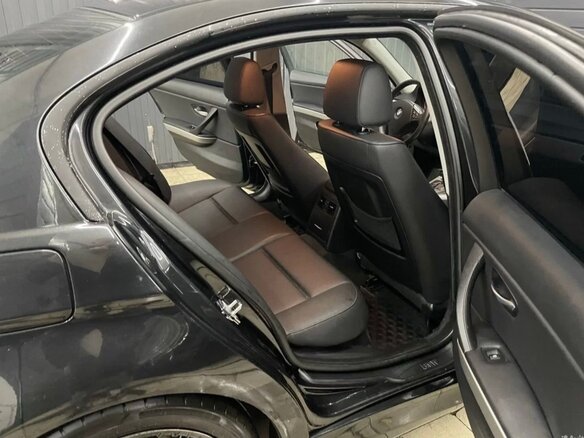 2007 BMW 3 серии 325i V (E90/E91/E92/E93), чёрный, 600000 рублей - вид 9