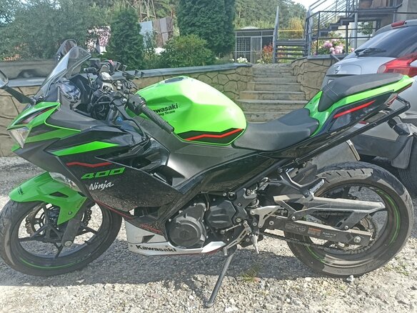 2021 Kawasaki Ninja 400, зелёный, 590000 рублей
