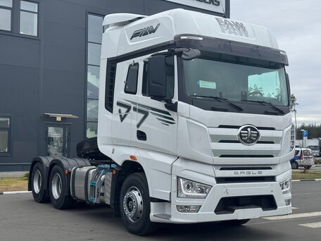 2024 FAW J7, белый, 10900000 рублей, вид 2