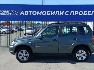 2013 Chevrolet Niva I Рестайлинг, серый, 535000 рублей, вид 3