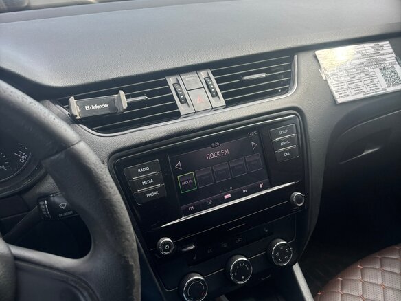 2018 Skoda Octavia III (A7) Рестайлинг, жёлтый, 610000 рублей - вид 11