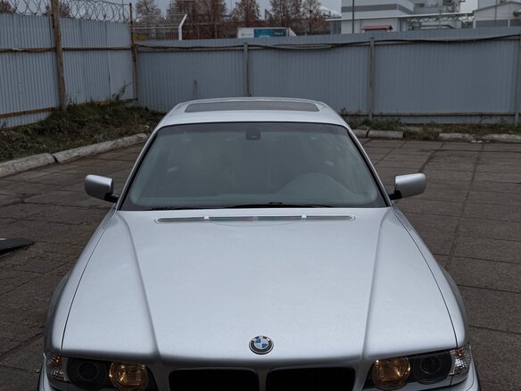 1999 BMW 7 серии 735i III (E38) Рестайлинг, серебристый, 1400000 рублей - вид 6