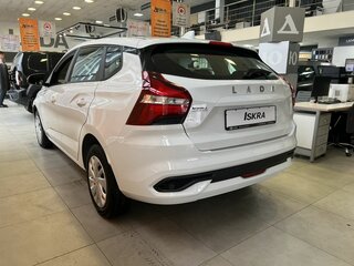 2026 Lada (ВАЗ) Iskra SW, белый, 1573900 рублей, вид 5