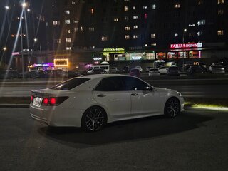 2018 Toyota Crown XIV (S210) Рестайлинг, белый, 3800000 рублей, вид 5