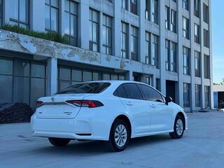 2022 Toyota Corolla XII (E210), белый, 1339000 рублей, вид 2