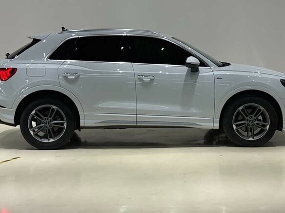 2023 Audi Q3 35 TFSI II (F3), серый, 1900000 рублей - вид 1