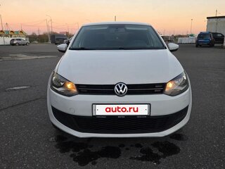 2013 Volkswagen Polo V, белый, 485000 рублей, вид 1