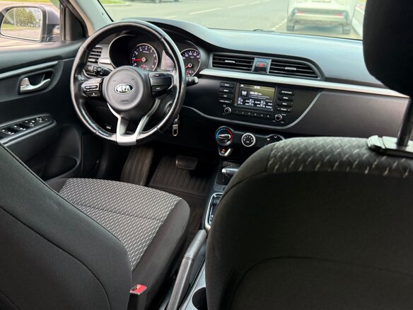 2018 Kia Rio IV, серый, 1249000 рублей - вид 10