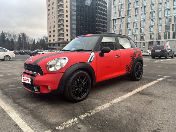 2011 Mini Countryman Cooper I, красный, 1200000 рублей