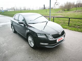 2018 Skoda Octavia III (A7) Рестайлинг, чёрный, 2100000 рублей, вид 3