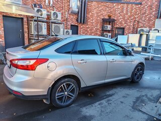 2014 Ford Focus III, серебристый, 650000 рублей, вид 4