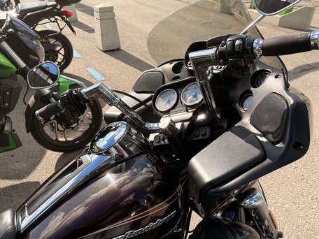 2011 Harley-Davidson Road Glide, красный, 920000 рублей, вид 4