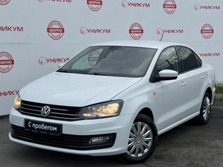 2017 Volkswagen Polo V Рестайлинг, белый, 888000 рублей, вид 1