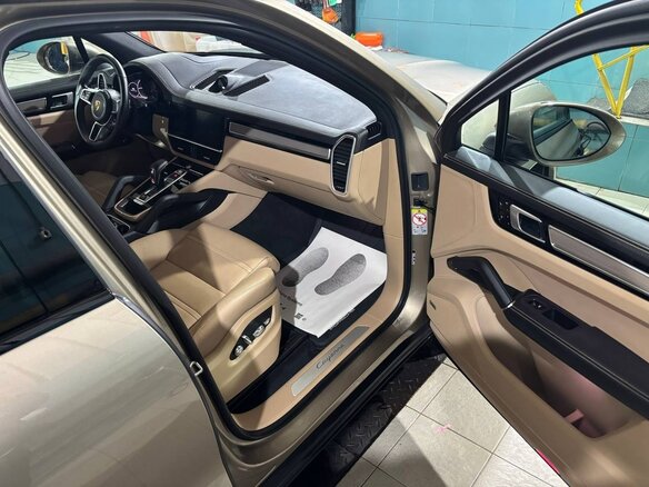 2018 Porsche Cayenne III, коричневый, 8800000 рублей - вид 5