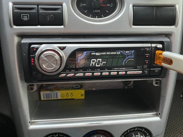 2008 Lada (ВАЗ) Priora I, красный, 215000 рублей - вид 7