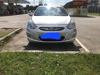 2011 Hyundai Solaris I, серебристый, 615000 рублей, вид 2