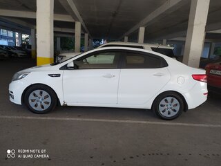 2016 Kia Rio III Рестайлинг, белый, 710000 рублей, вид 2