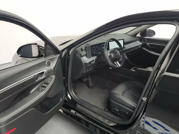 2025 Hyundai Sonata VIII (DN8) Рестайлинг, чёрный, 4100000 рублей - вид 7