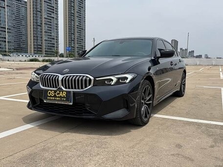 2023 BMW 3 серии 320i VII (G2x) Рестайлинг, чёрный, 3390000 рублей, вид 3