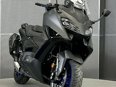 2024 Yamaha TMAX, чёрный, 1559000 рублей, вид 3