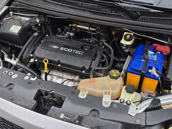 2013 Chevrolet Aveo II, серебристый, 680000 рублей - вид 10
