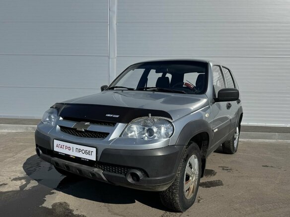 2015 Chevrolet Niva I Рестайлинг, серый - вид 2