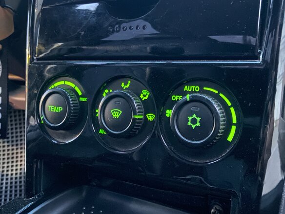 2013 Lada (ВАЗ) Priora I Рестайлинг, чёрный, 302000 рублей - вид 9