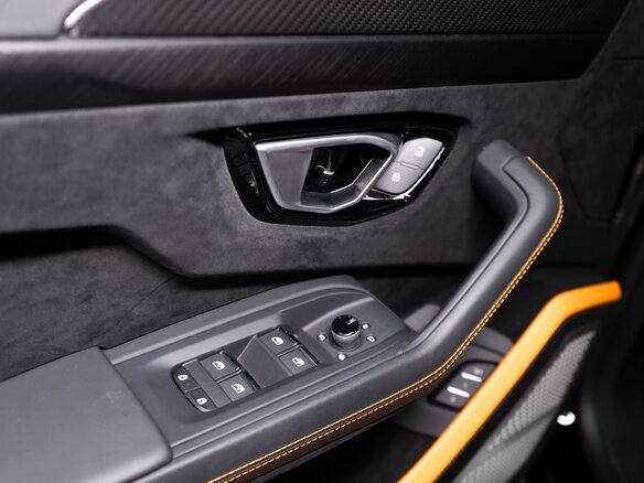 2023 Lamborghini Urus Performante I Рестайлинг, чёрный, 29800000 рублей - вид 9
