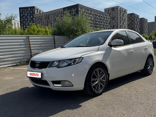 2012 Kia Cerato 6-speed II, белый, 630000 рублей, вид 1