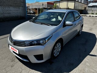 2013 Toyota Corolla XI (E160, E170, E180), серебристый, 900000 рублей, вид 5