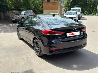 2017 Hyundai Elantra VI (AD), чёрный, 1540000 рублей, вид 5