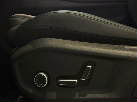 2026 Geely Monjaro I, чёрный - вид 14