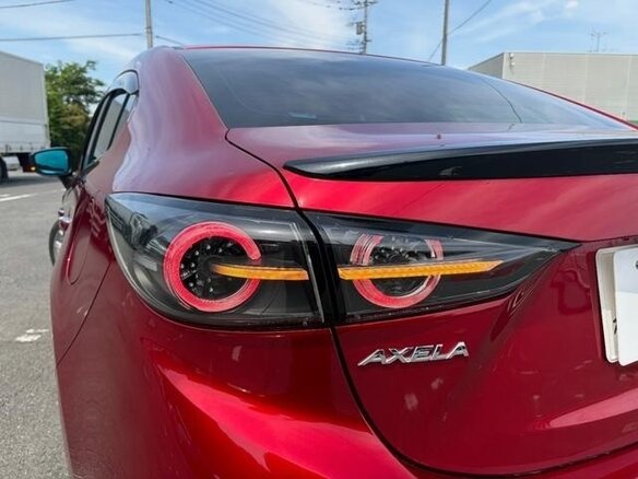 2017 Mazda Axela III Рестайлинг, пурпурный, 1050000 рублей - вид 16