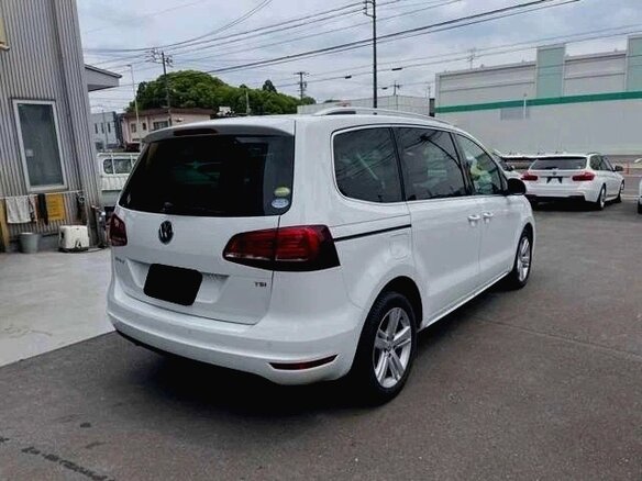 2018 Volkswagen Sharan II Рестайлинг, белый, 1399000 рублей - вид 2