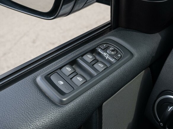 2014 Land Rover Discovery IV Рестайлинг, белый - вид 24