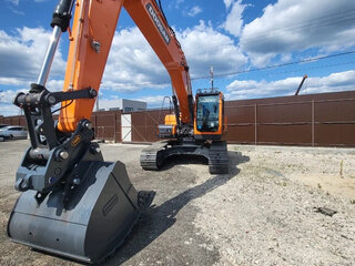 2026 Develon DX220, оранжевый, 17236504 рублей, вид 4