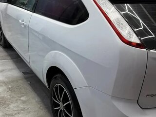 2008 Ford Focus II Рестайлинг, белый, 300000 рублей, вид 5