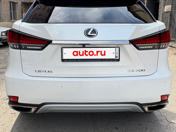 2019 Lexus RX 300 IV Рестайлинг, белый, 4700000 рублей - вид 4