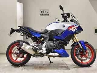 2024 BMW F 900 XR, белый, 1249000 рублей, вид 2